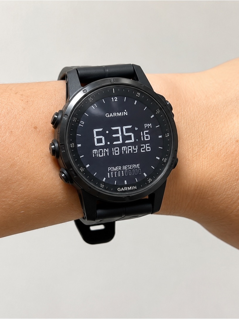 Garmin fenix 5s plus sapphire black
